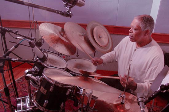 Billy Hart Drummerworld