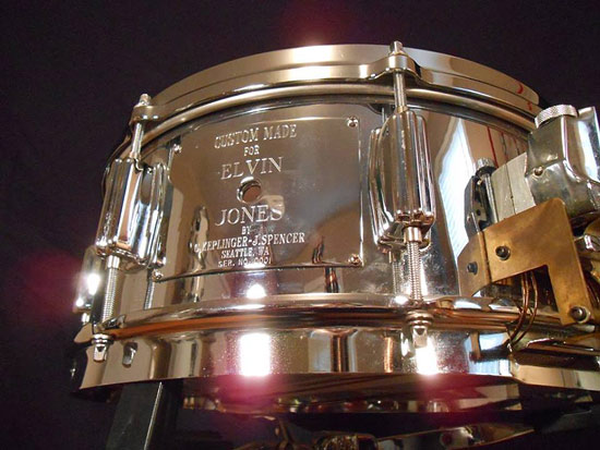 Elvin Jones Drummerworld