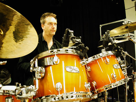 Paul Elliott Drummerworld