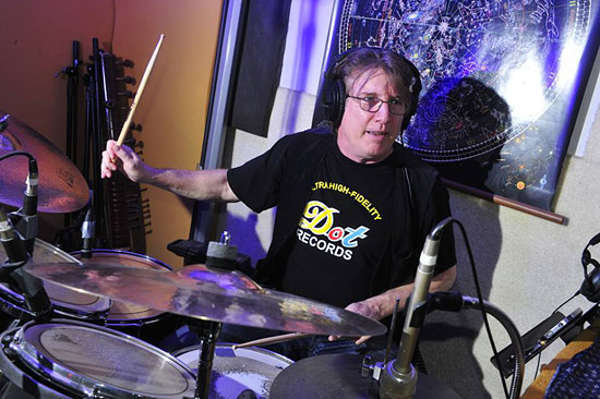 Tom Brechtlein Drummerworld