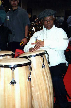 Armando Peraza Drummerworld