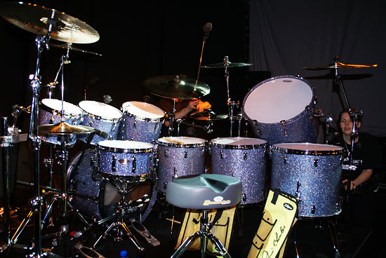 Dennis Chambers - Drummerworld